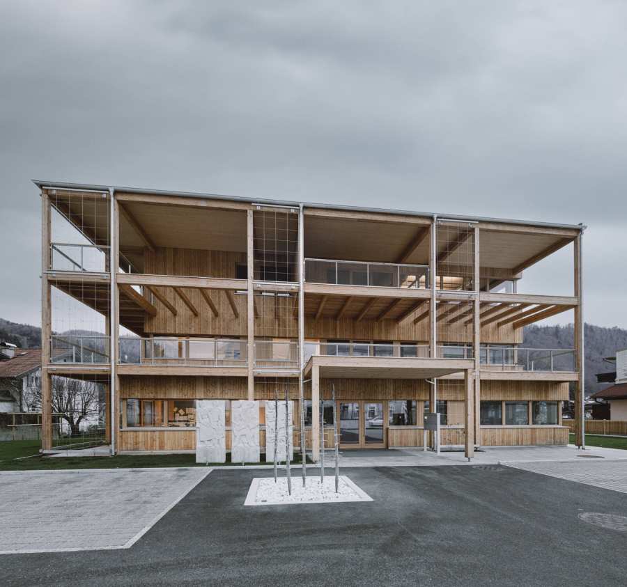 A Building for Agriculture Administration